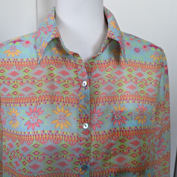 Spring / Summer Button Down Blouse - Picture 9 of 9